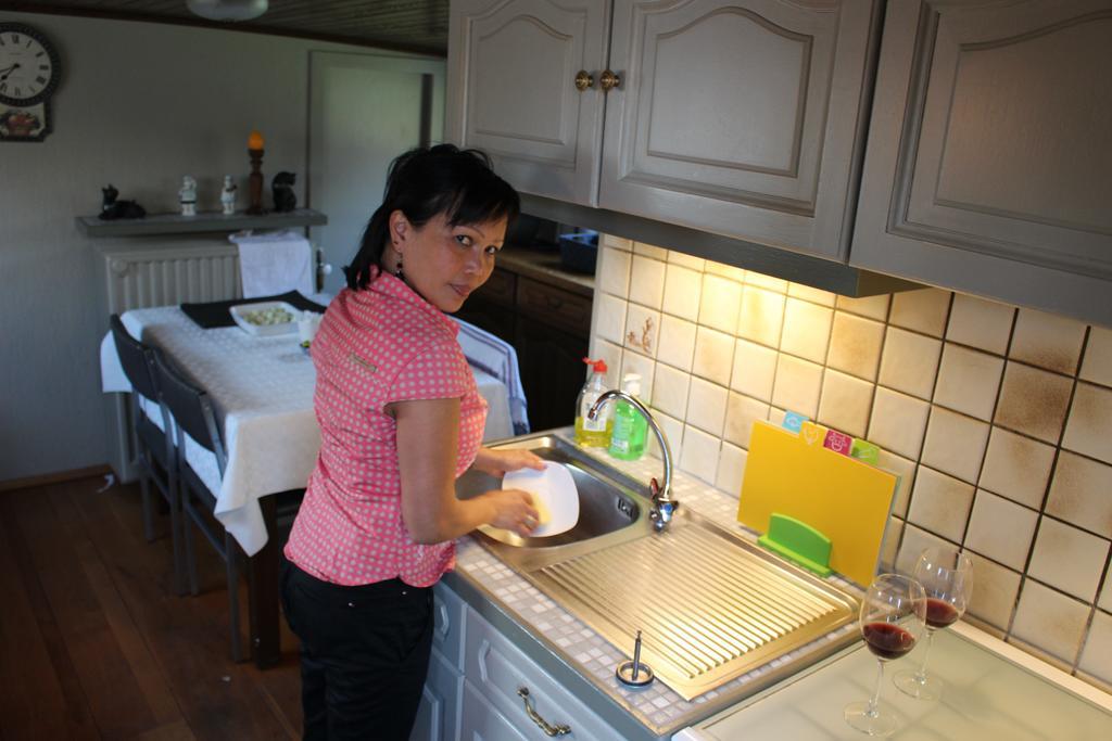 Spits-Lucie B&B Izegem Rum bild